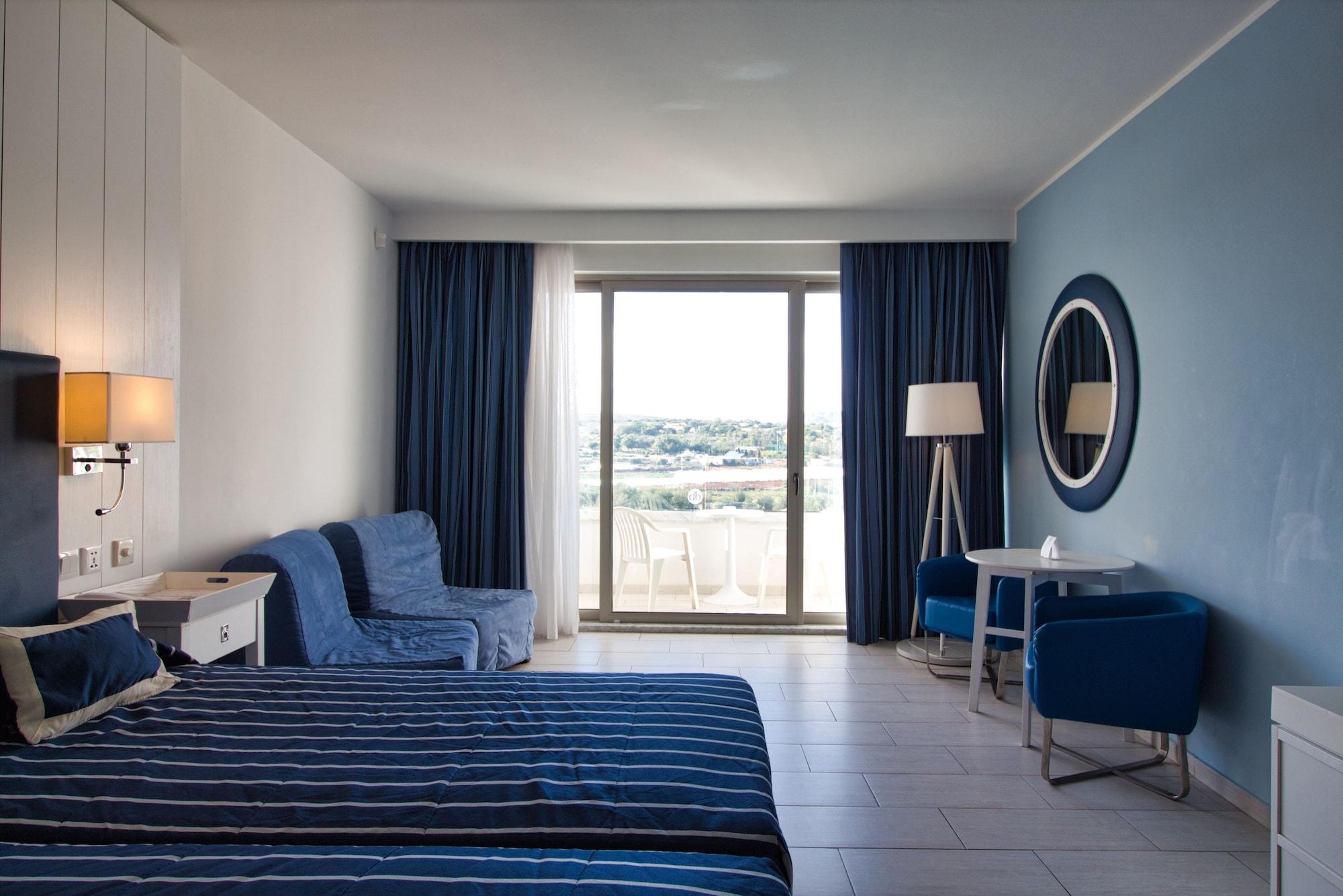 Resort Db Seabank + 4*